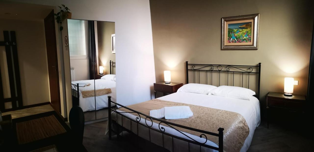 Sansirofiera Rooms Milan Exterior photo